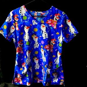 Disney Frozen 2 Olaf Scrub Top, very soft, fall/winter